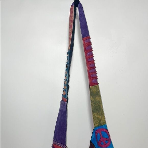 Purple and Pink Bohemian Shoulder Bag with Patchwork Design - Picture 2 of 6